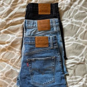 Levi Ribcage shorts 28W BUNDLE!!